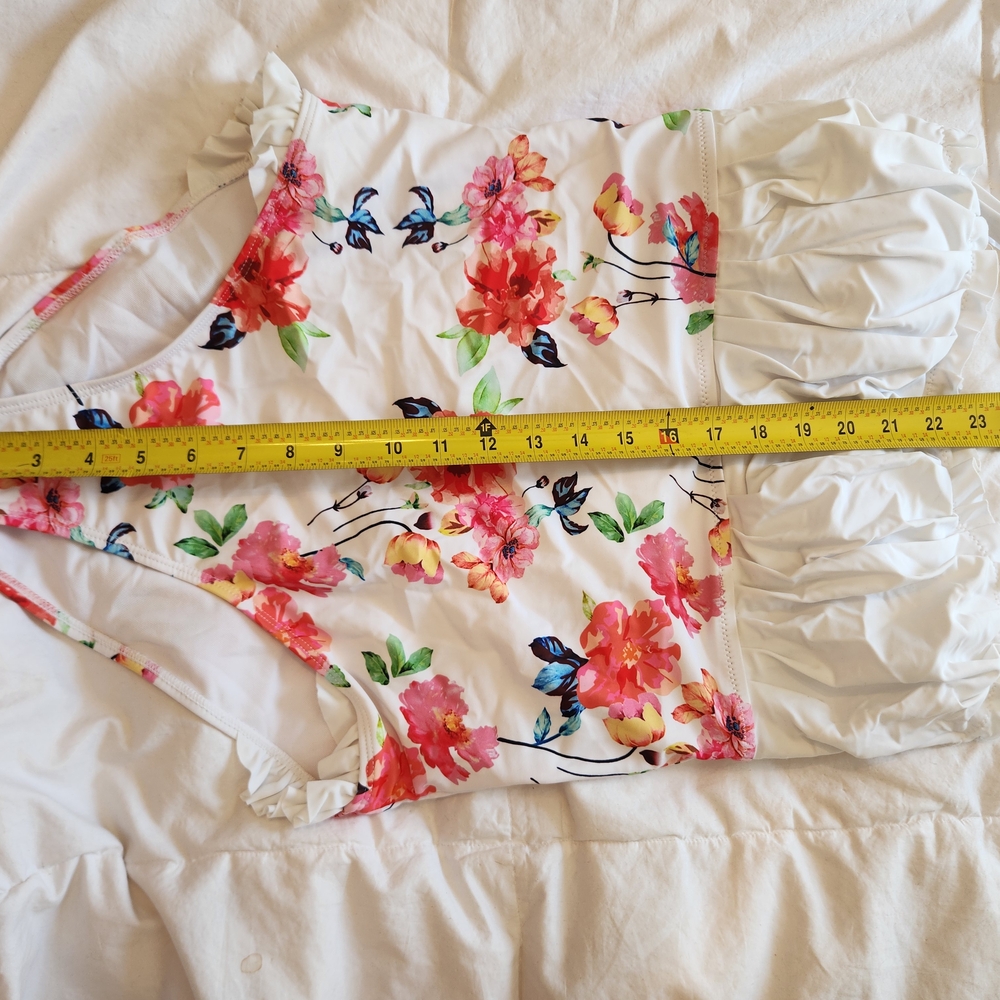 Floral Ruffle Swimsuit - Picture 5 of 8